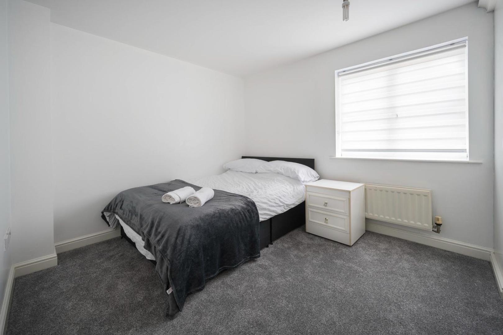 Maidstone Villa 3 Bedroom Free Sports Channels,Parking Sleeps 7 Zewnętrze zdjęcie