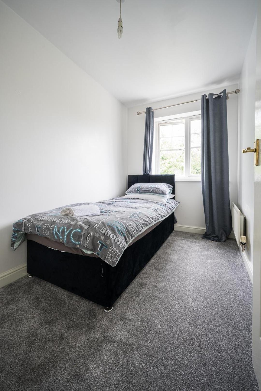 Maidstone Villa 3 Bedroom Free Sports Channels,Parking Sleeps 7 Zewnętrze zdjęcie