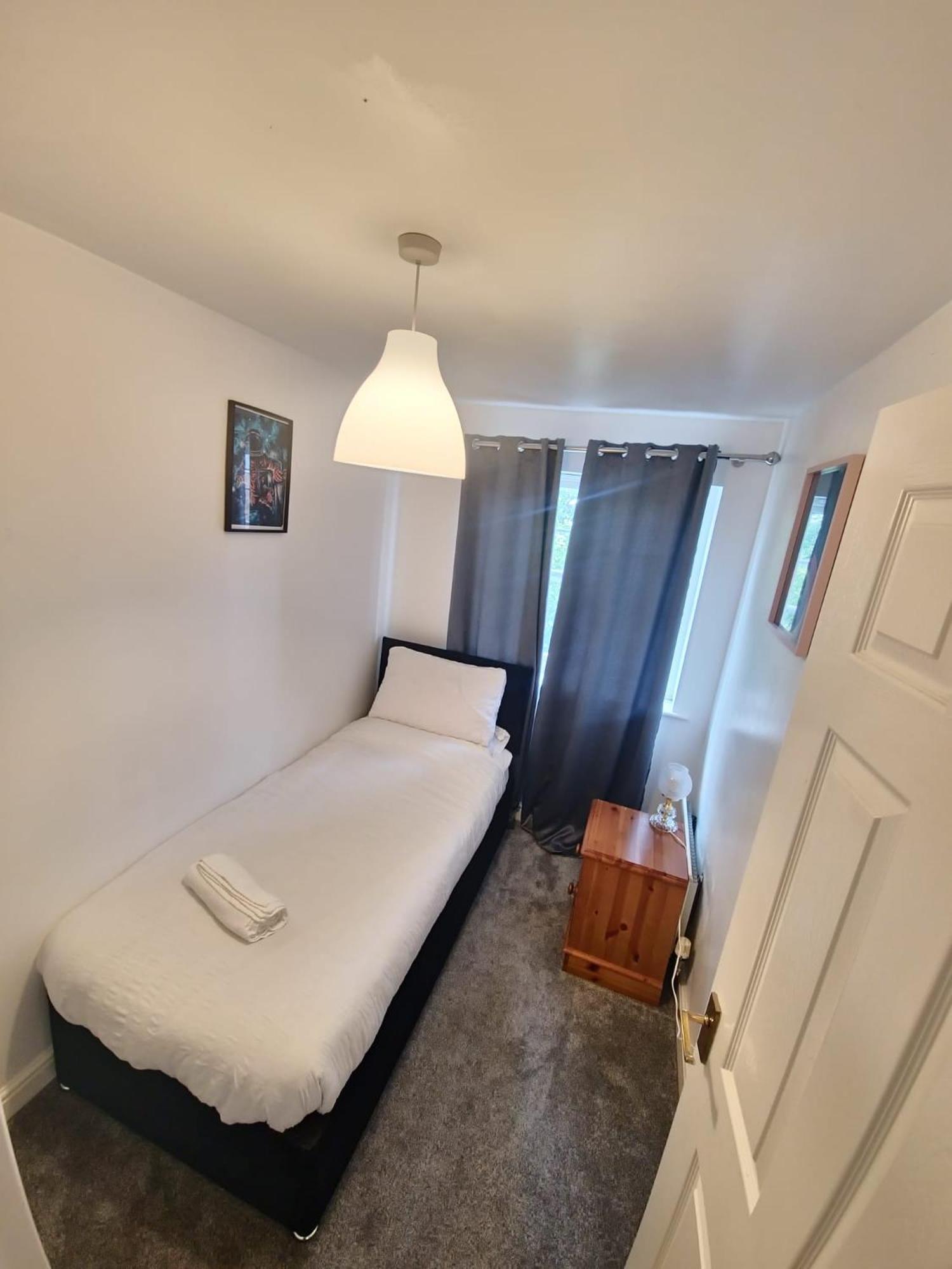 Maidstone Villa 3 Bedroom Free Sports Channels,Parking Sleeps 7 Zewnętrze zdjęcie